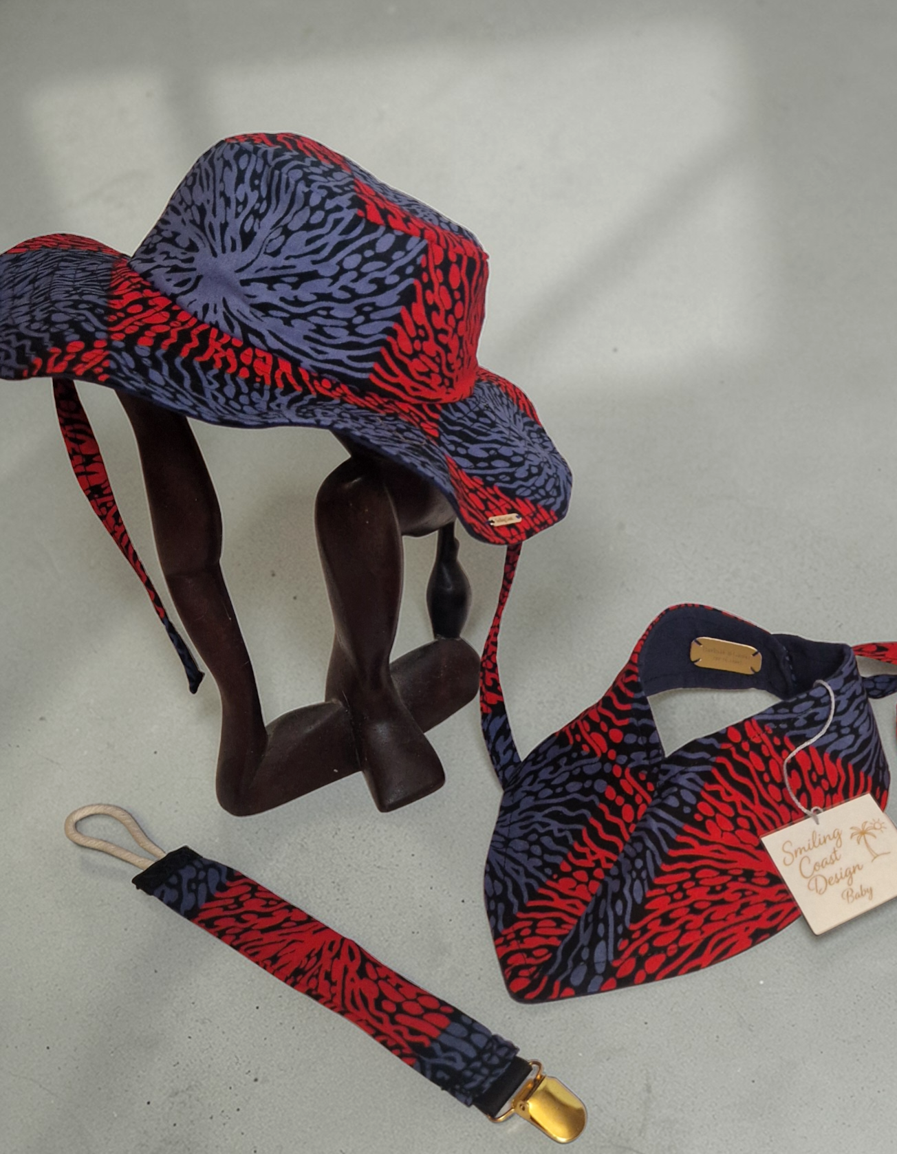 African Wax Print Baby Set – Sun Hat, Bib & Pacifier Clip