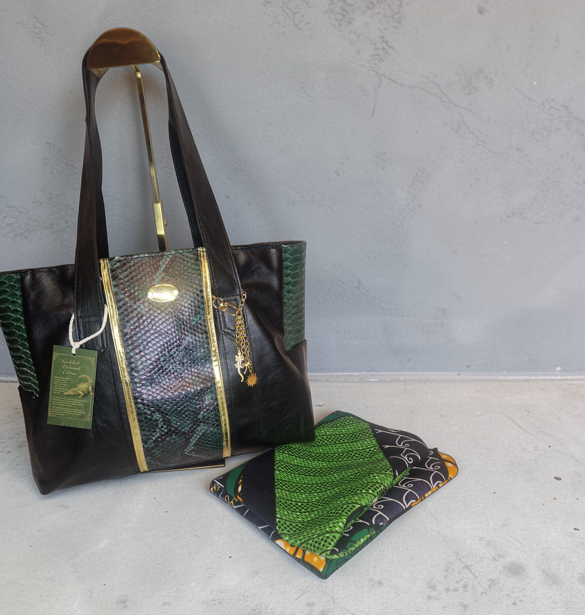 Crocodileprint Tote – Handmade Vegan Leather & African Wax Print inside lining and matching dustbag |Kachikally Untamed Edition- Smiling Coast Design